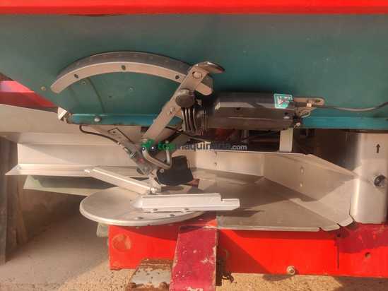 ABONADORA SULKY DPX MAGNUM DE 4.000 KG