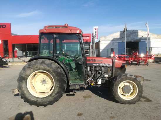 Tractor agrícola - New Holland - TN90F