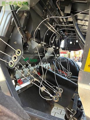 Empacadora gigant - Claas - quadrant 5300 rc