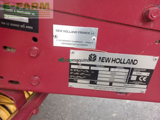 Empacadora gigant - New Holland - 644
