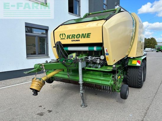 Empacadora gigant - Krone - comprima cv 150 xc