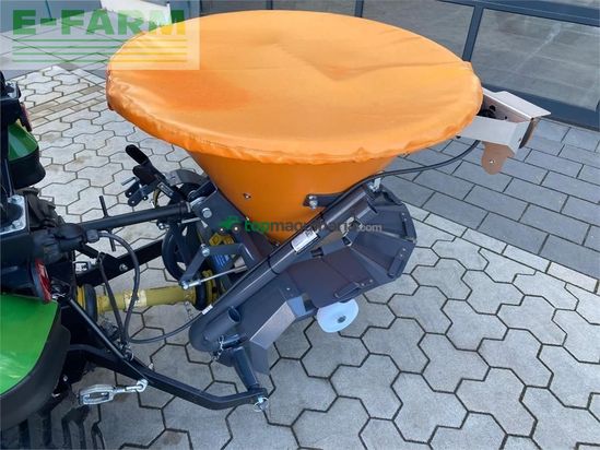 Tractor agrícola - John Deere - 1026r + matev schneeschild + salzstreuer