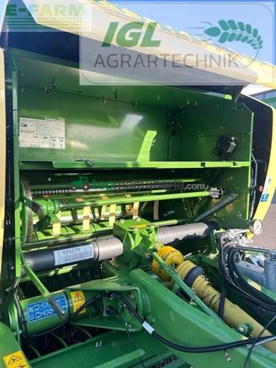 Empacadora gigant - Krone - comprima v 150 xc