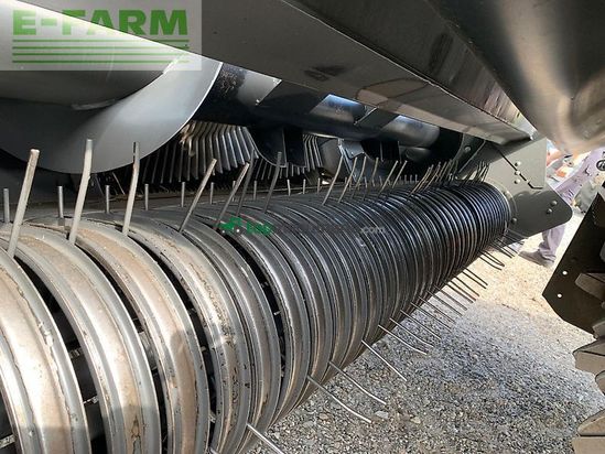 Empacadora gigant - Claas - quadrant 3300