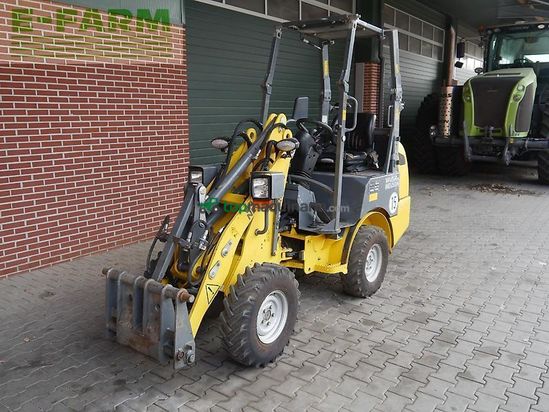 Minicargadora - Weidemann - wacker wl 20e