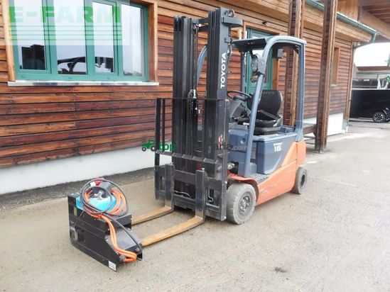 Elevadora - Toyota - 8fbnkt16t triplex 4,7m + ss + ladegerät ( lithiu