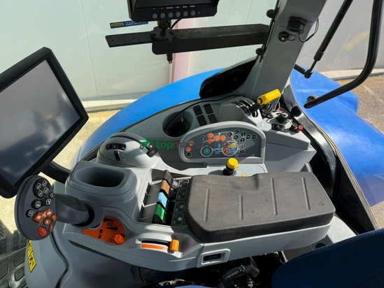 Tractor agrícola - New Holland -  T7.210 AC