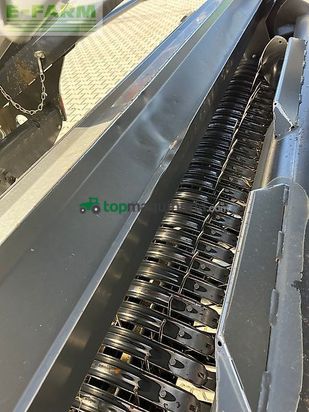 Empacadora gigant - Claas - quadrant 5300 rc