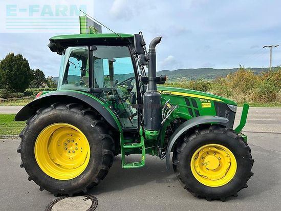 Tractor agrícola - John Deere - 5100m