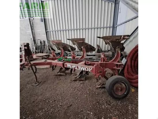 Arado - Gregoire Besson - 3 corps