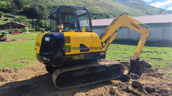 Excavadora - R60-7 