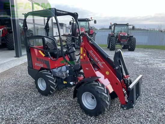 Minicargadora - Schaffer - 2028