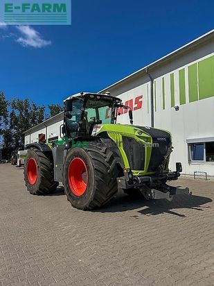 Tractor agrícola - Claas - xerion 4500 trac vc