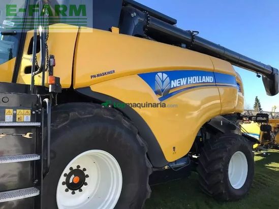 Cosechadora de Cereal - New Holland - cx 8.90 slh
