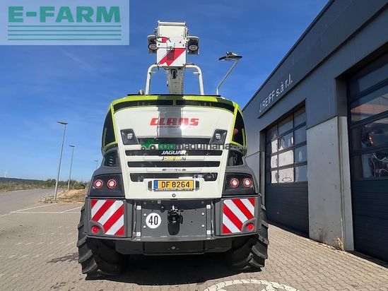 Cosechadora de Cereal - Claas - jaguar 960 + orbis 750 + pu300
