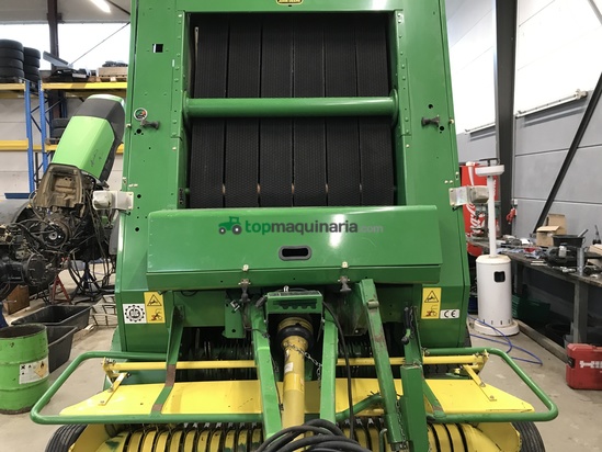 Empacadora gigant - John Deere - 590