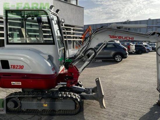 Excavadora - Takeuchi - tb 230