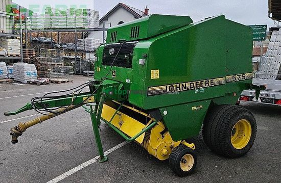 Empacadora gigant - John Deere - 575