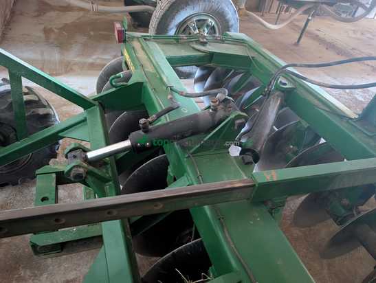 Grada de 26 discos  John Deere 4040