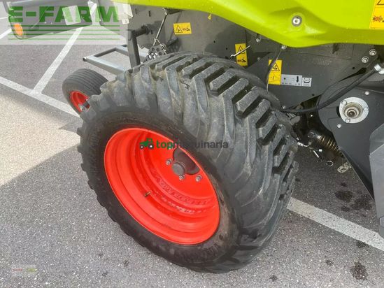 Empacadora gigant - Claas - variant 585 rc