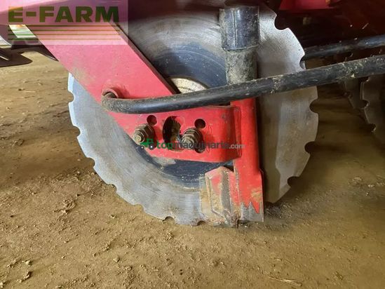 Sembradora directa - Väderstad - rapid rd 300 s