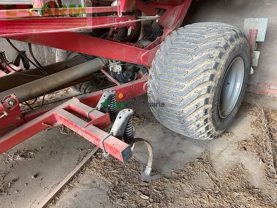 Sembradora - Kverneland - dg 9000-12000