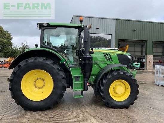 Tractor agrícola - John Deere - 6215r tractor (st23985)