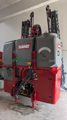 Pulverizador suspendido Sanz 2100 litros