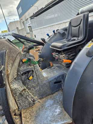 Tractor agrícola Lamborghini R1 55.