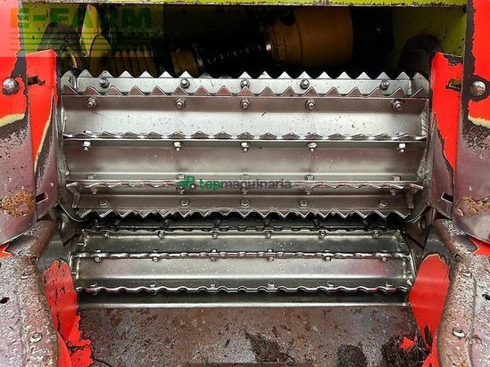 Cosechadora de Cereal - Claas - jaguar 890 mit kemper 360 und pu