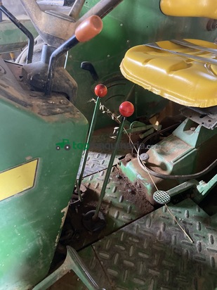 Tractor antiguo - John Deere