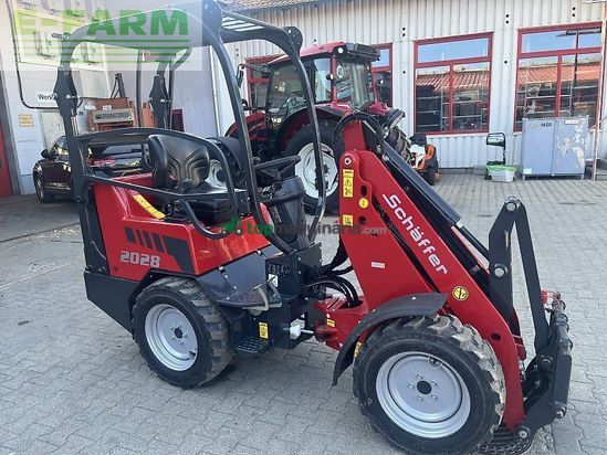 Minicargadora - Schaffer - 2028