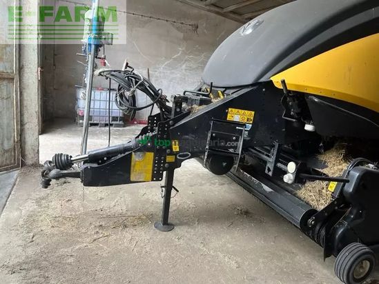 Empacadora gigant - New Holland - bb 1270
