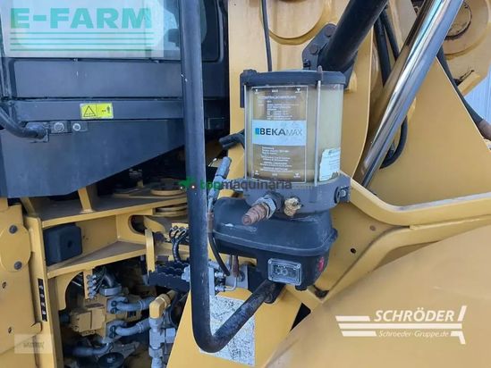 Minicargadora -  - 938 m