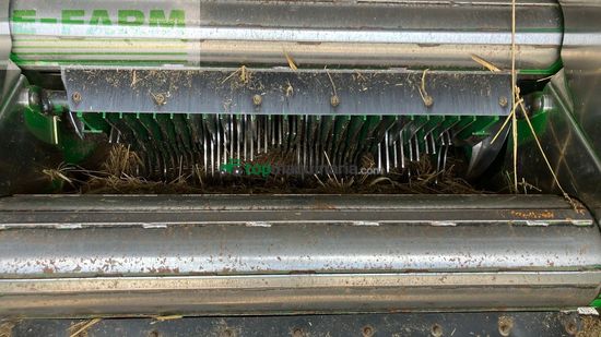 Empacadora gigant - John Deere - V461R