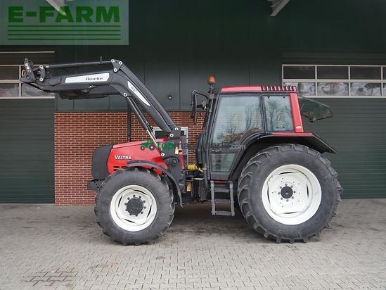 Tractor agrícola - Valtra - x 100 knicklenker mit quicke frontlader