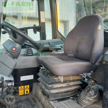 Minicargadora - JCB - tm 220