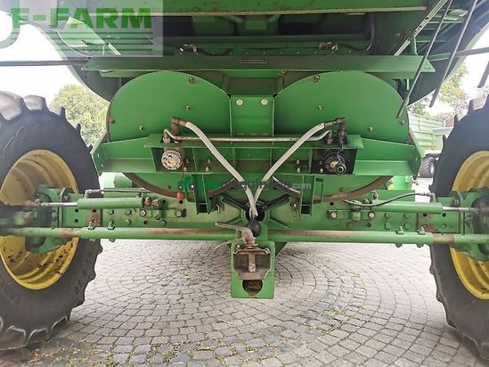 Cosechadora de Cereal - John Deere - t560