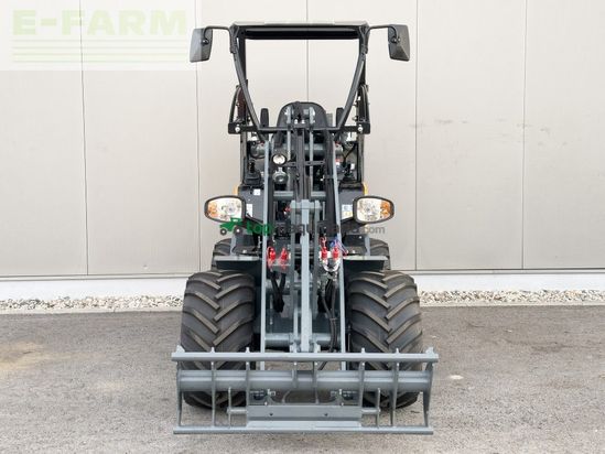 Minicargadora - Giant - g-2300 hd