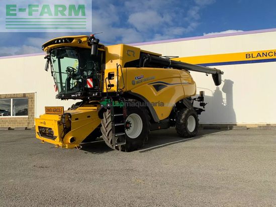 Cosechadora de Cereal - New Holland - cr 8.90