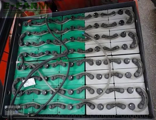 Elevadora - Linde - e 25/600 hl 387