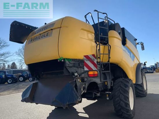 Cosechadora de Cereal - New Holland - cx 880 hd