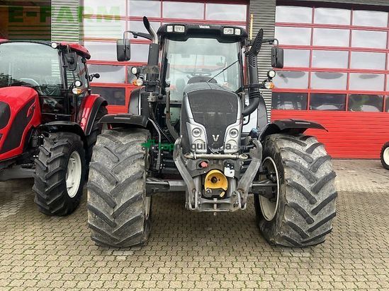 Tractor agrícola - Valtra - n 123 versu Versu