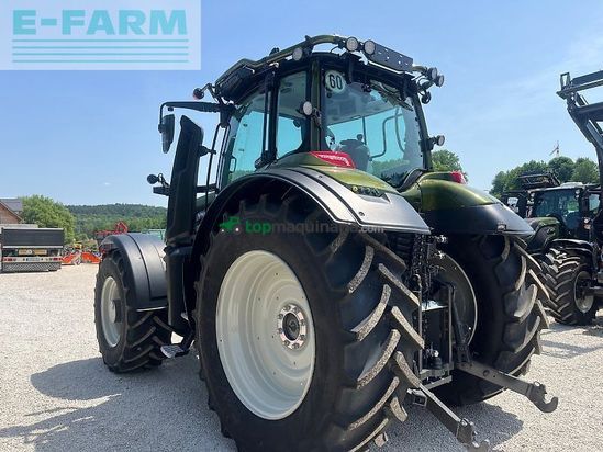 Tractor agrícola - Valtra - t215 d forst mit rüfa und forstkabine