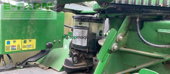 Cosechadora de Cereal - John Deere - 8300