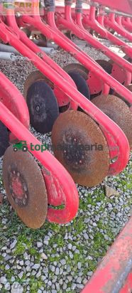 Combinado de siembra - Kuhn - hr 3002d +accord da pneumatic 3,0 m breit