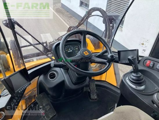 Minicargadora - JCB - 427 ht agri t4i
