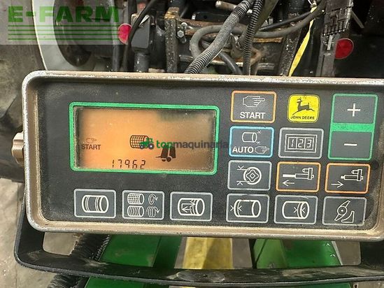 Empacadora gigant - John Deere - 575