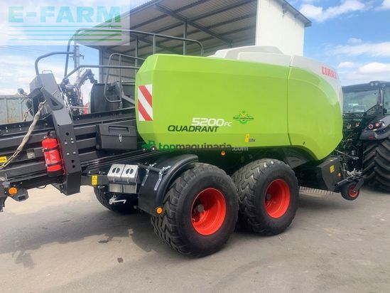 Empacadora gigant - Claas - quadrant 5200 fc