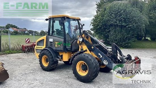 Minicargadora - JCB - 407 t4